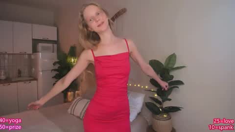 Jenny  online show from November 18, 9:21 am