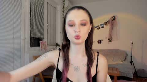 Jennifer Jenny Darling   online show from January 25, 7:16 pm