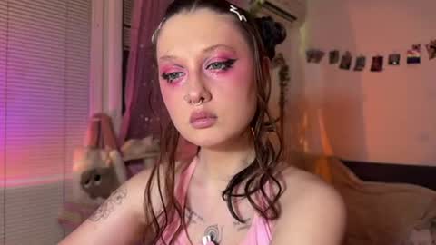 Jennifer Jenny Darling   online show from July 2, 7:09 pm
