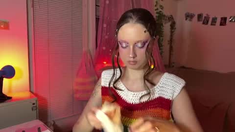 Jennifer Jenny Darling   online show from June 5, 9:10 pm