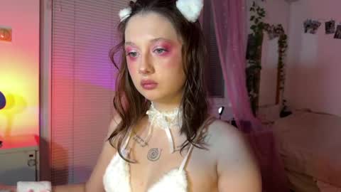 Jennifer Jenny Darling   online show from June 12, 9:23 pm