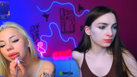 jenny_donne online show from April 5, 10:36 am
