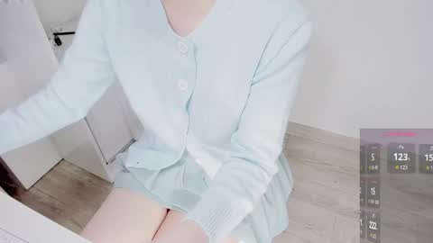 jenny_p2 online show from October 19, 11:56 am