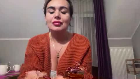 Jenny online show from October 21, 8:29 am