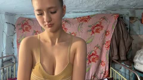 Adel3 online show from July 25, 10:22 am