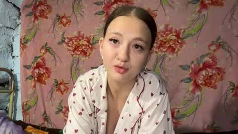 Adel3 online show from July 18, 4:20 pm