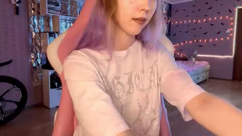 jerrienyhan online show from February 24, 1:54 pm