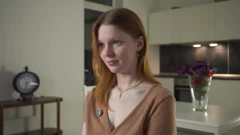 Molly online show from October 8, 3:49 pm