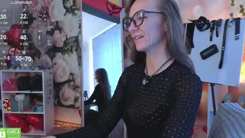 jesica_moon_peachyy online show from June 15, 5:07 am