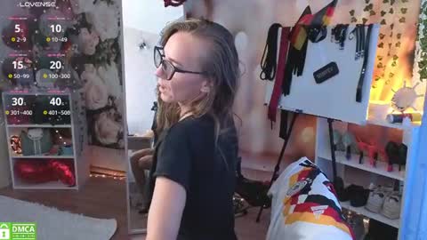 jesica_moon_peachyy online show from July 10, 3:40 am