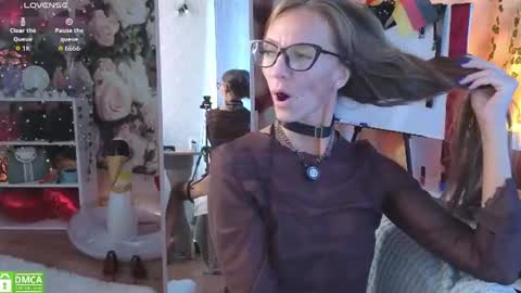 jesica_moon_peachyy online show from July 3, 4:07 am