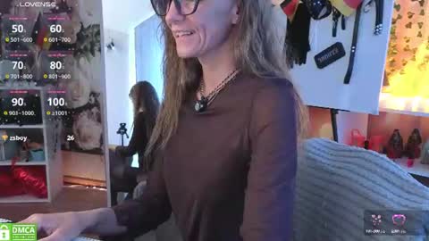 jesica_moon_peachyy online show from June 20, 4:27 am