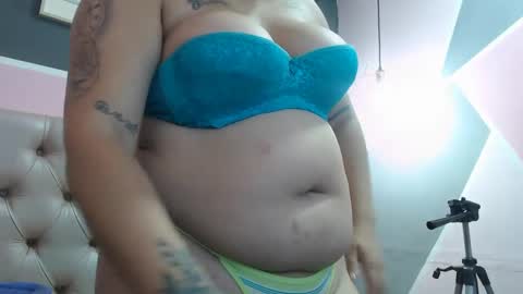 jess beauty online show from December 5, 11:40 pm