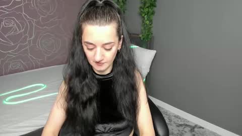 Jessica online show from December 25, 8:40 am