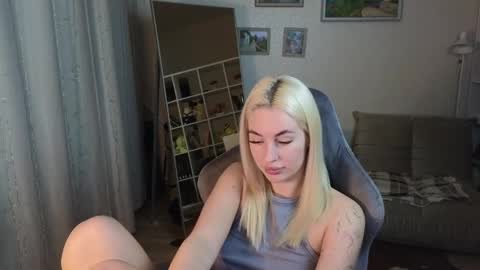 Snapshot of jessica_hanson chatting on January 6, 5:38 pm Jessy online show from January 6, 5:38 pm