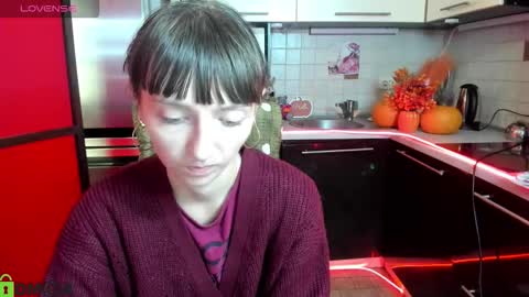 jessicaforris online show from September 30, 7:14 am