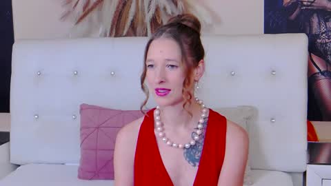 Snapshot of jessicagibson chatting on December 27, 4:00 pm Jessica online show from December 27, 4:00 pm
