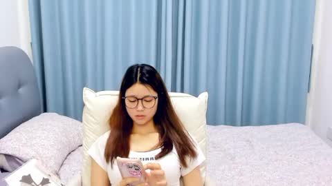 jessicalena online show from May 12, 7:31 pm