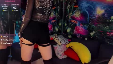 jessiefrost online show from November 12, 7:12 pm