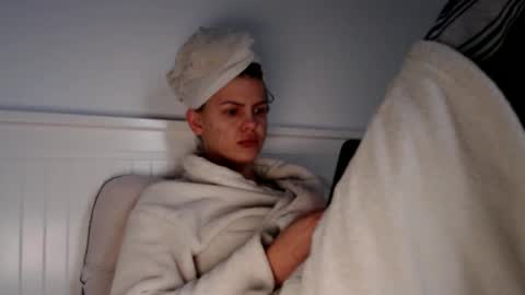 jessieryan online show from February 21, 5:13 am