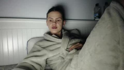 jessieryan online show from December 19, 4:16 am