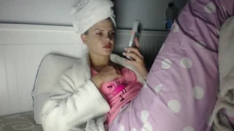 jessieryan online show from February 14, 4:09 pm