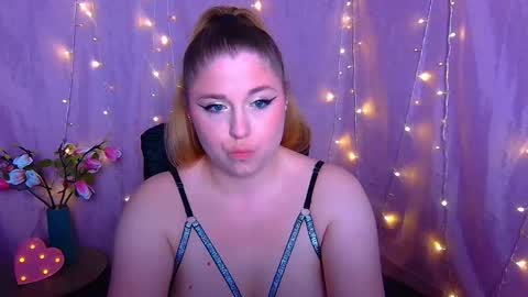 Jess online show from March 24, 8:25 pm