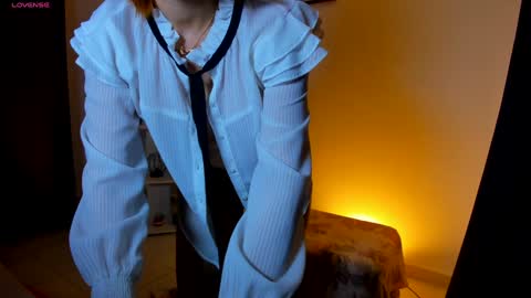 Miss Jessy online show from December 4, 5:55 pm