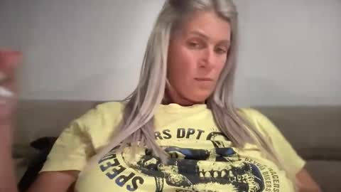 Snapshot of jessye_vega chatting on October 3, 5:51 pm Jessye online show from October 3, 5:51 pm