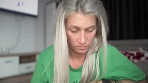 Snapshot of jessye_vega chatting on October 15, 1:25 pm Jessye online show from October 15, 1:25 pm
