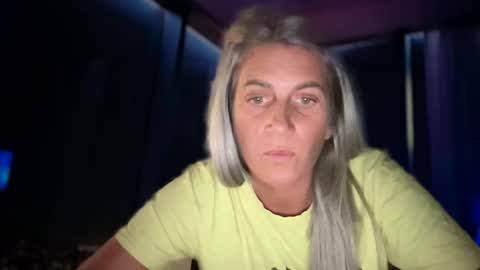 Snapshot of jessye_vega chatting on September 23, 4:27 pm Jessye online show from September 23, 4:27 pm