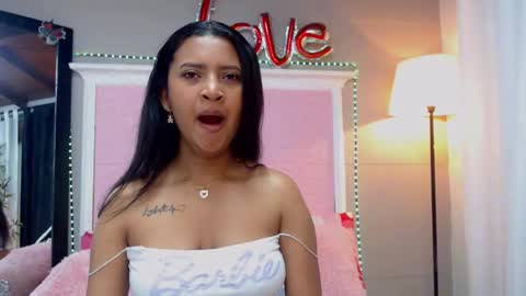 Snapshot of jessyzoe chatting on March 9, 11:58 am Jessy online show from March 9, 11:58 am