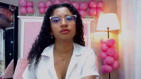Snapshot of jessyzoe chatting on February 4, 11:27 am Jessy online show from February 4, 11:27 am