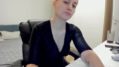 Jessy ---  online show from February 23, 7:13 pm