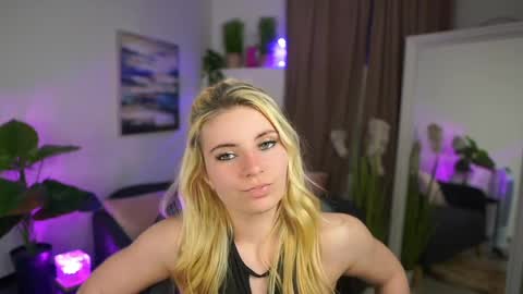 Jet online show from April 6, 8:21 pm