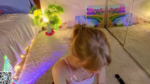 Gwen online show from June 15, 2:34 am