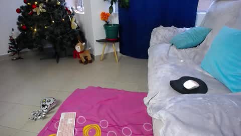 Camila online show from November 22, 11:02 am