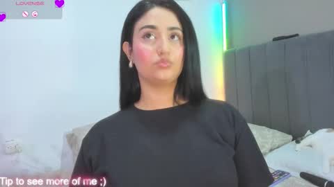 jhackelin  My independent account online show from March 13, 2:46 am