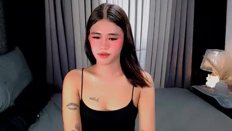 jhuliana_and_charles_room online show from October 8, 3:33 am