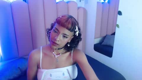 jia1111_ online show from February 3, 8:56 pm