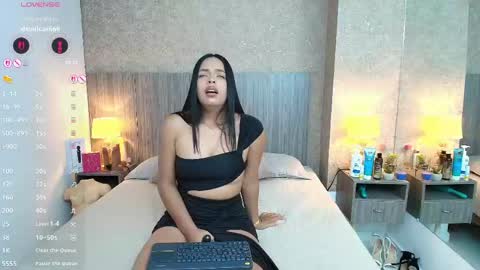 Jimena Salazar online show from May 5, 7:39 pm
