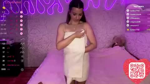Kate online show from July 4, 9:00 pm