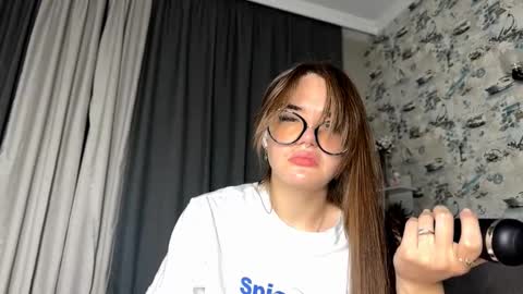 Jinny online show from October 4, 6:45 pm