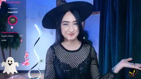 Snapshot of jinx_boom chatting on November 1, 2:48 am jinx_boom online show from November 1, 2:48 am