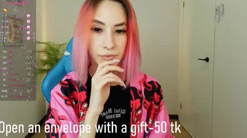 Snapshot of jinx_boom chatting on February 12, 8:06 am jinx_boom online show from February 12, 8:06 am