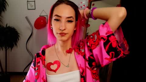 Snapshot of jinx_boom chatting on February 4, 8:24 am jinx_boom online show from February 4, 8:24 am