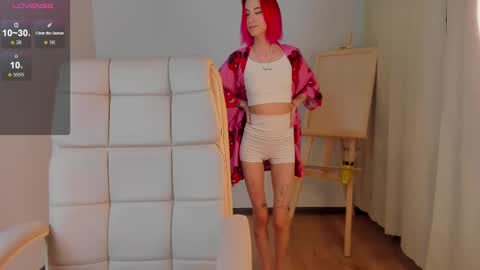 Snapshot of jinx_boom chatting on January 19, 8:39 am jinx_boom online show from January 19, 8:39 am