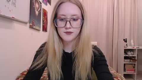 joan_kiss online show from June 2, 9:16 pm