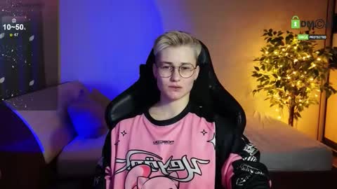 J online show from January 13, 9:08 pm