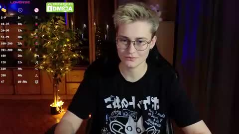 J online show from June 12, 8:06 pm